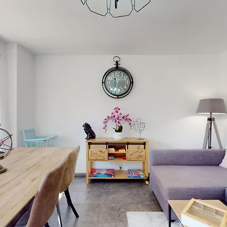 Nice Mountain Apartment, Close To Shops Of * Crans-Montana