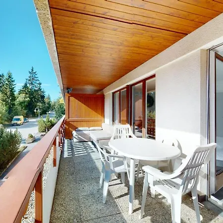 Nice Mountain Apartment, Close To Shops Of Apartamento